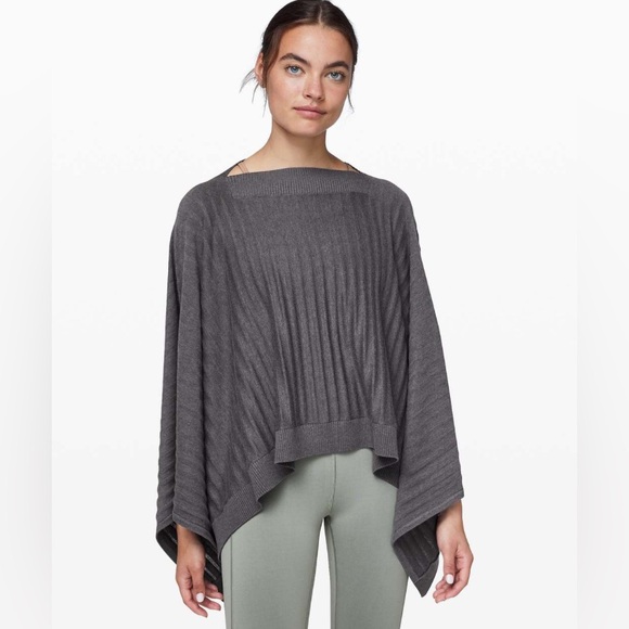 lululemon athletica Tops - 💙 Lululemon Forward Flow Poncho 💙